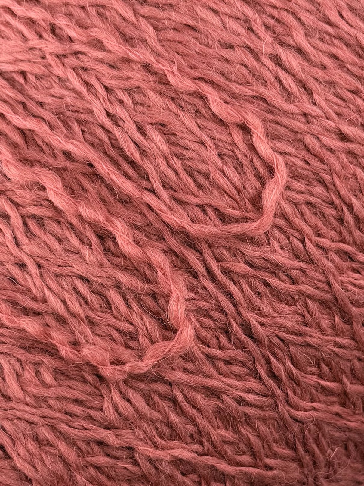 HF Filati Art. Domino 260 m / 100 g – Bouclé Garn aus Wolle col. Warmes Koralle